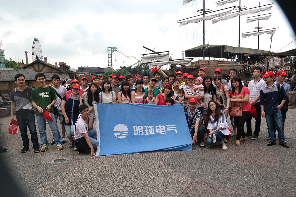 2014年青年團(tuán)員長(zhǎng)鹿農(nóng)莊游